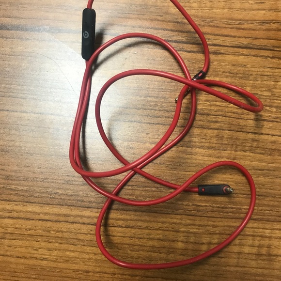 Dre Beats Solo Pink - Picture 3 of 5